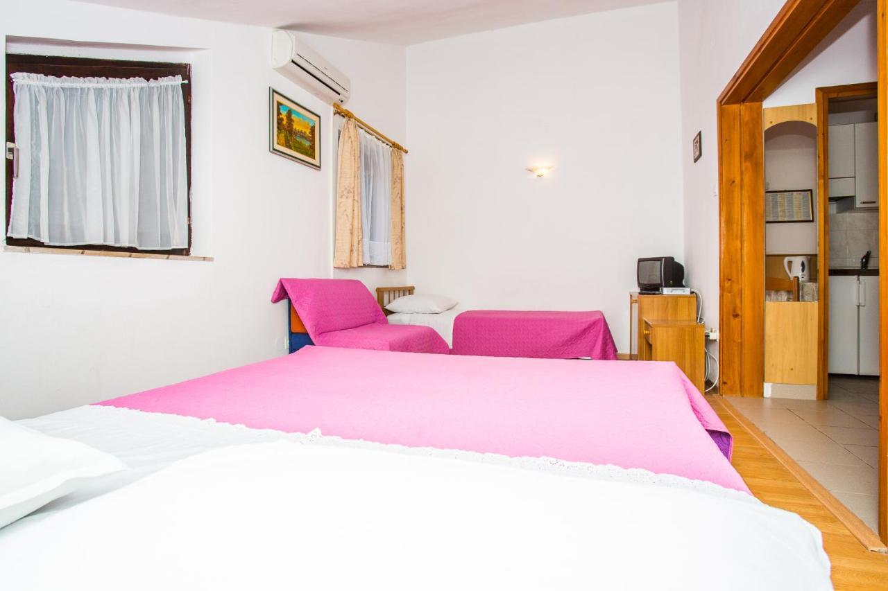 Apartmani Pava Omiš Eksteriør bilde