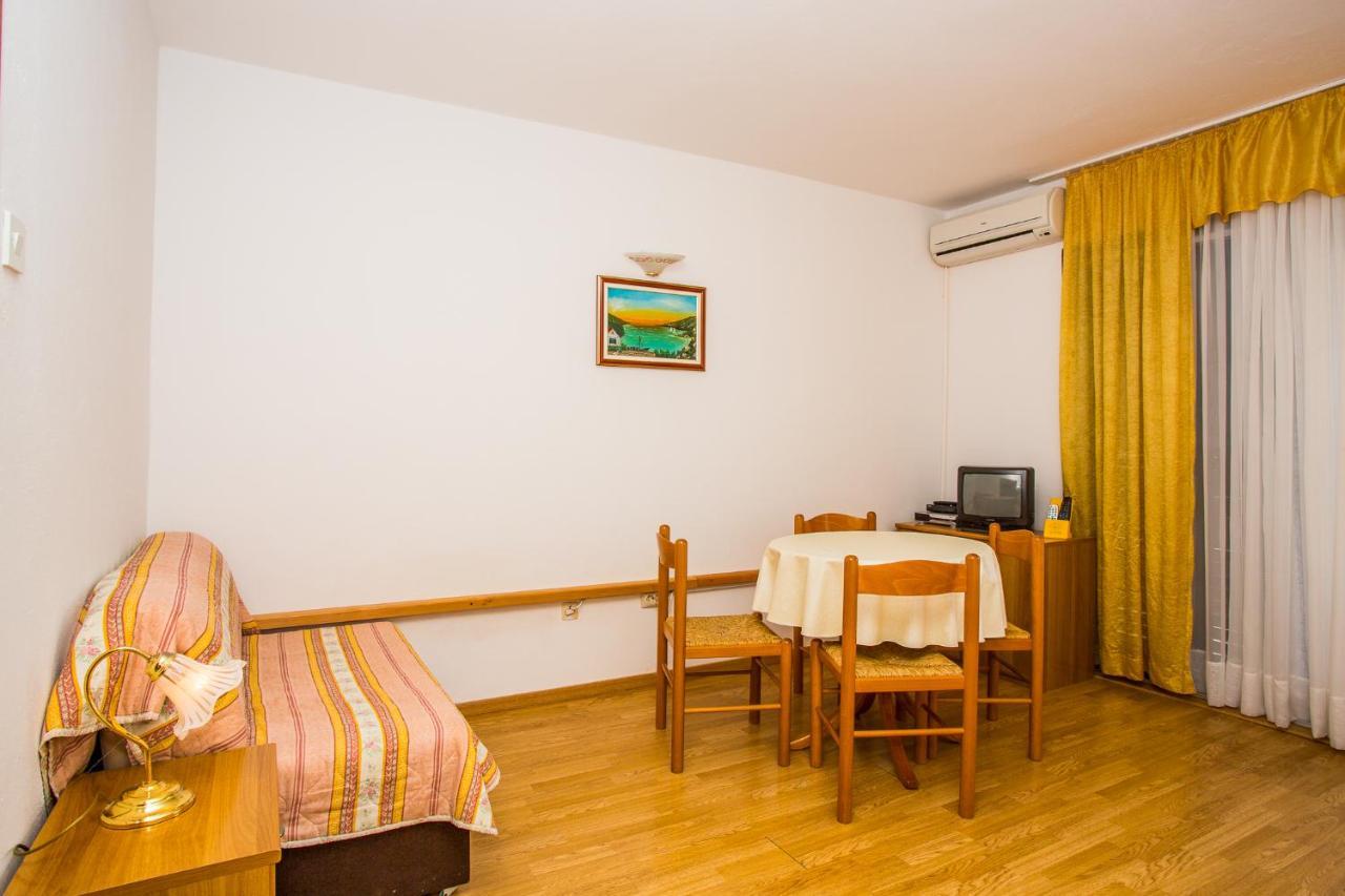 Apartmani Pava Omiš Eksteriør bilde