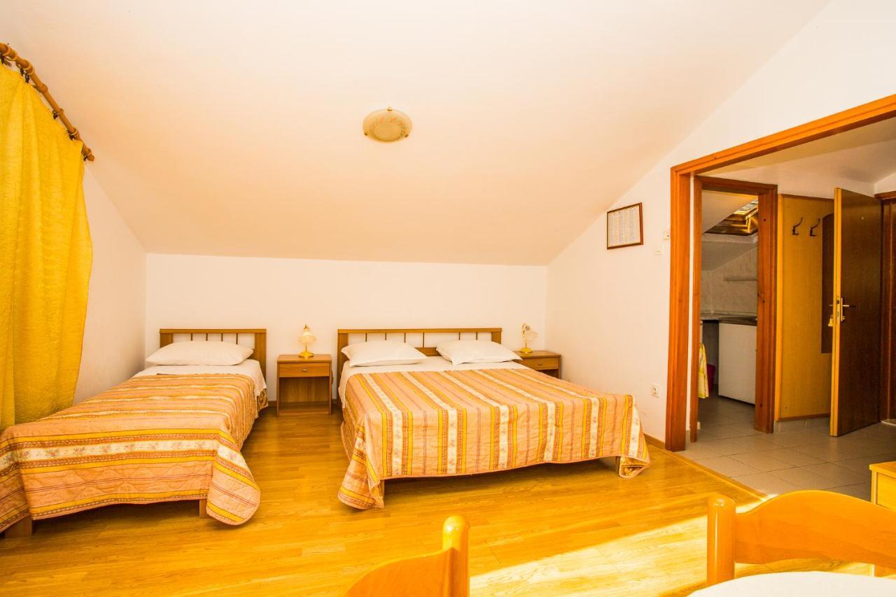 Apartmani Pava Omiš Eksteriør bilde
