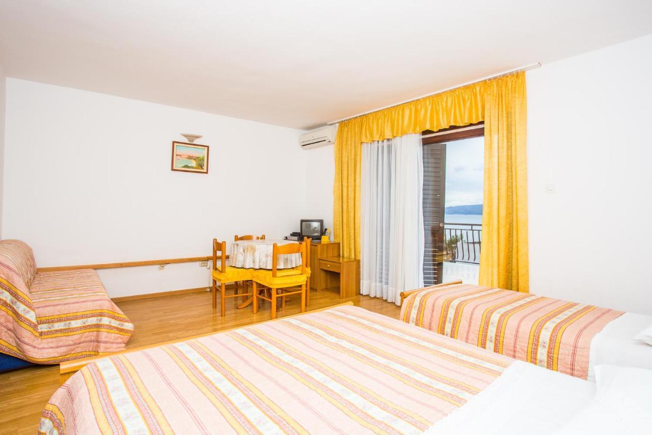 Apartmani Pava Omiš Eksteriør bilde