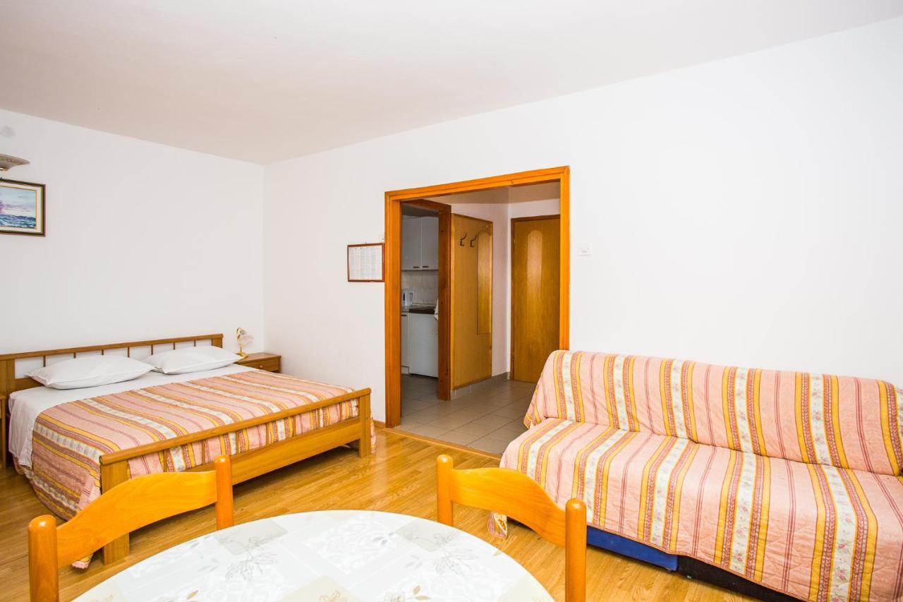 Apartmani Pava Omiš Eksteriør bilde